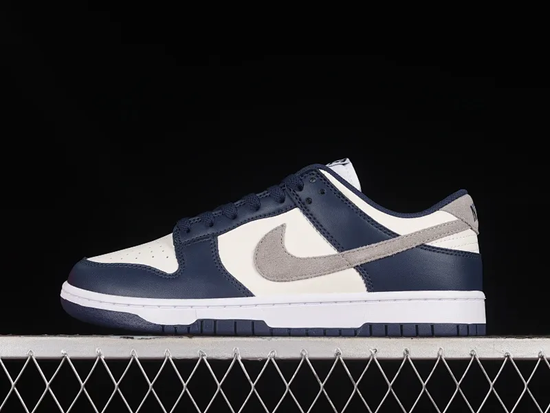 All categories Nk SB Dunk series Nk SB Dunk Low low-top sneakers Nk Dunk Low "Midnight Navy" blue and white SB low-top sports and leisure sneakers FD9749-400